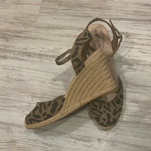 Adam Tucker leopard print wedge heel size 9
